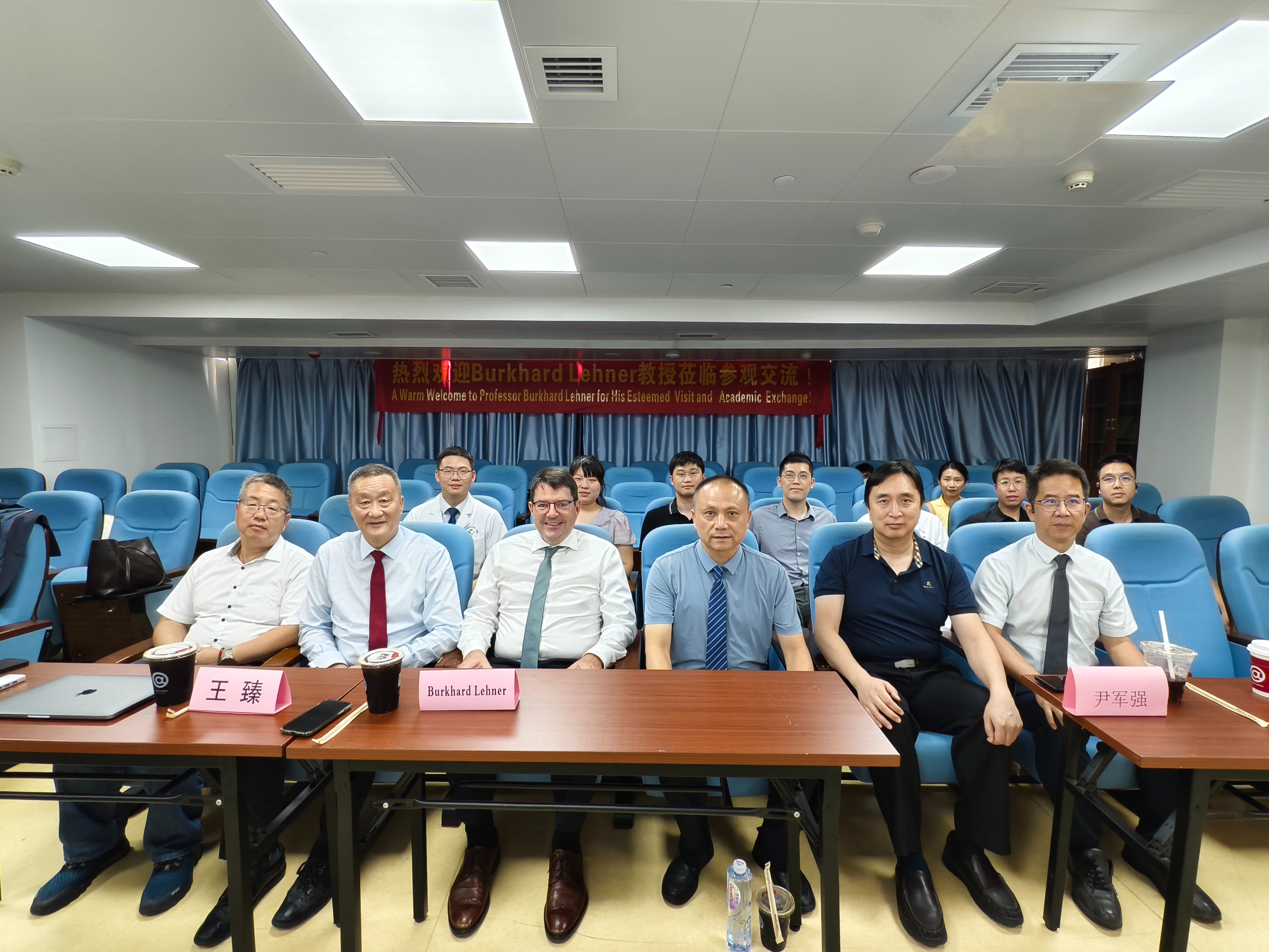 1758795771916255.jpg 2b0dab4dc81f3f79904c53b6c0884737.jpg