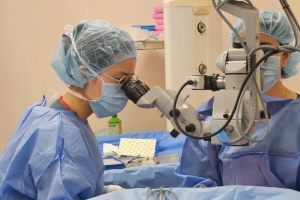 重醫(yī)新青年 - 左航嘉：熱愛為帆、精進為槳，在眼科醫(yī)療的星辰大海中破浪前行！